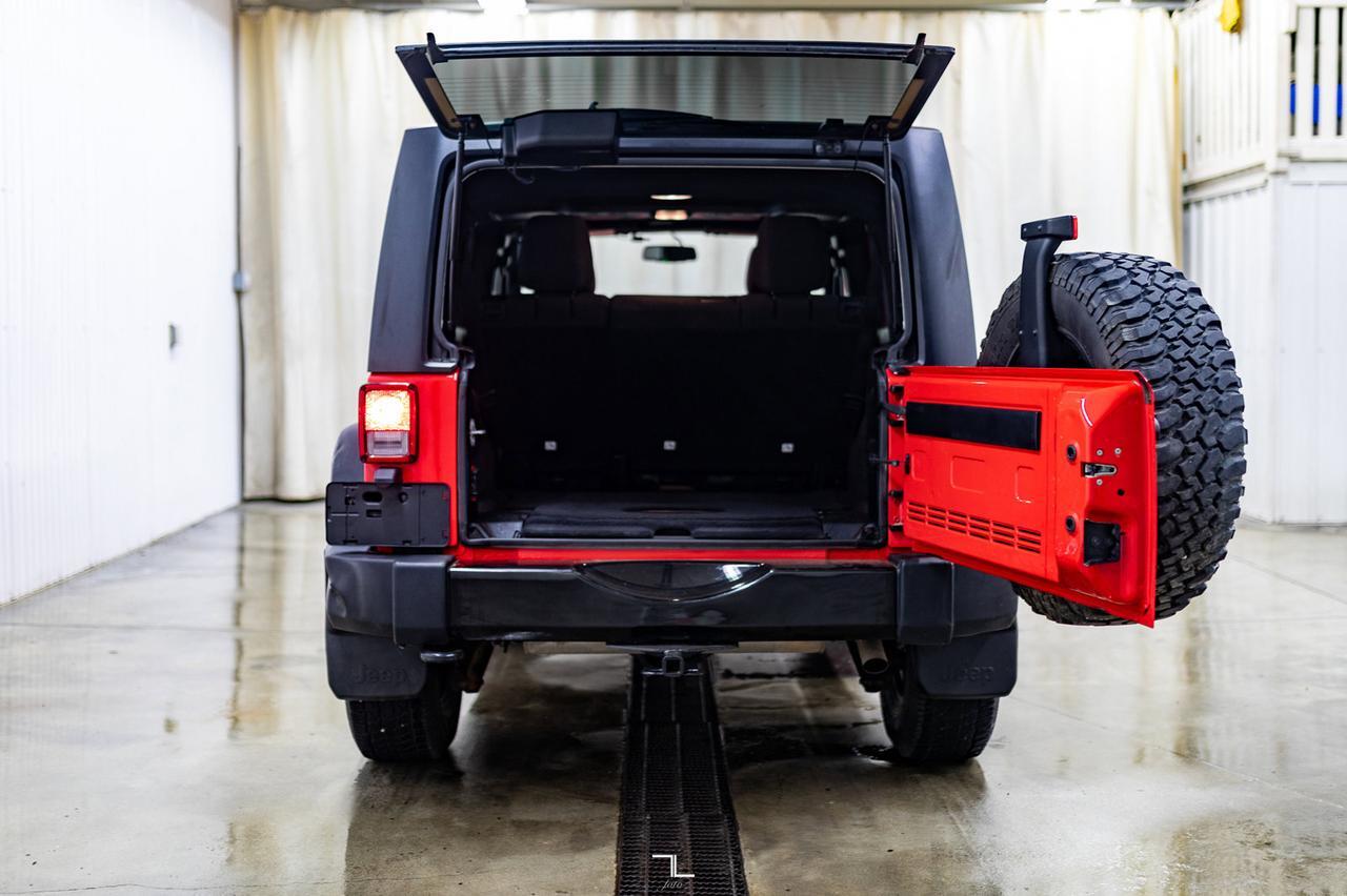 2016 Jeep Wrangler Unlimited 4x4 Willys Red Deer AB