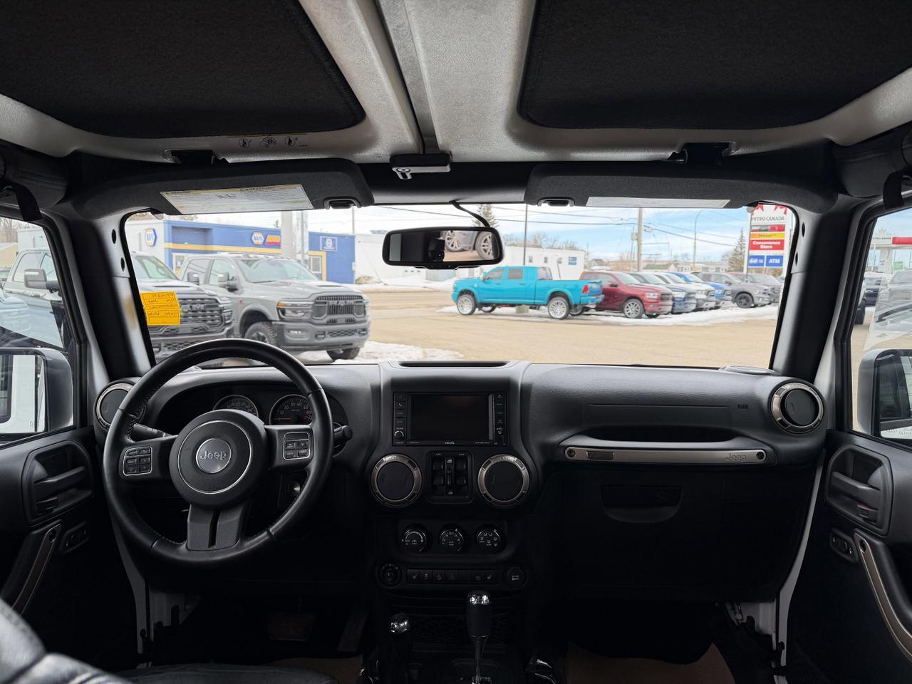 2016 Jeep Wrangler Unlimited 75th Anniversary 4WD V6 | Freedom Hardtop | Remote Start | Heated Seats | Alpine Audio | Towing Redwater AB