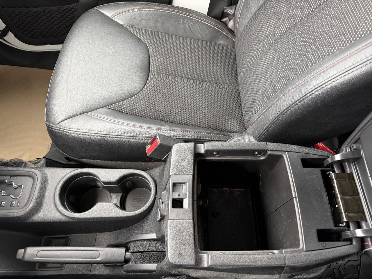 2016 Jeep Wrangler Unlimited 75th Anniversary 4WD V6 | Freedom Hardtop | Remote Start | Heated Seats | Alpine Audio | Towing Redwater AB