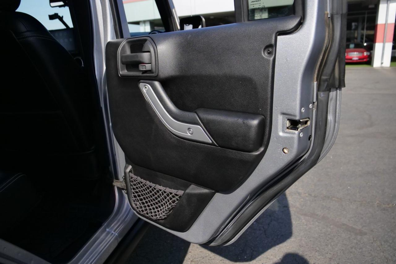 2016 Jeep Wrangler Unlimited Rubicon 4X4 / UPGRADES / LEATHER SEATS / V6! Lincolnton NC