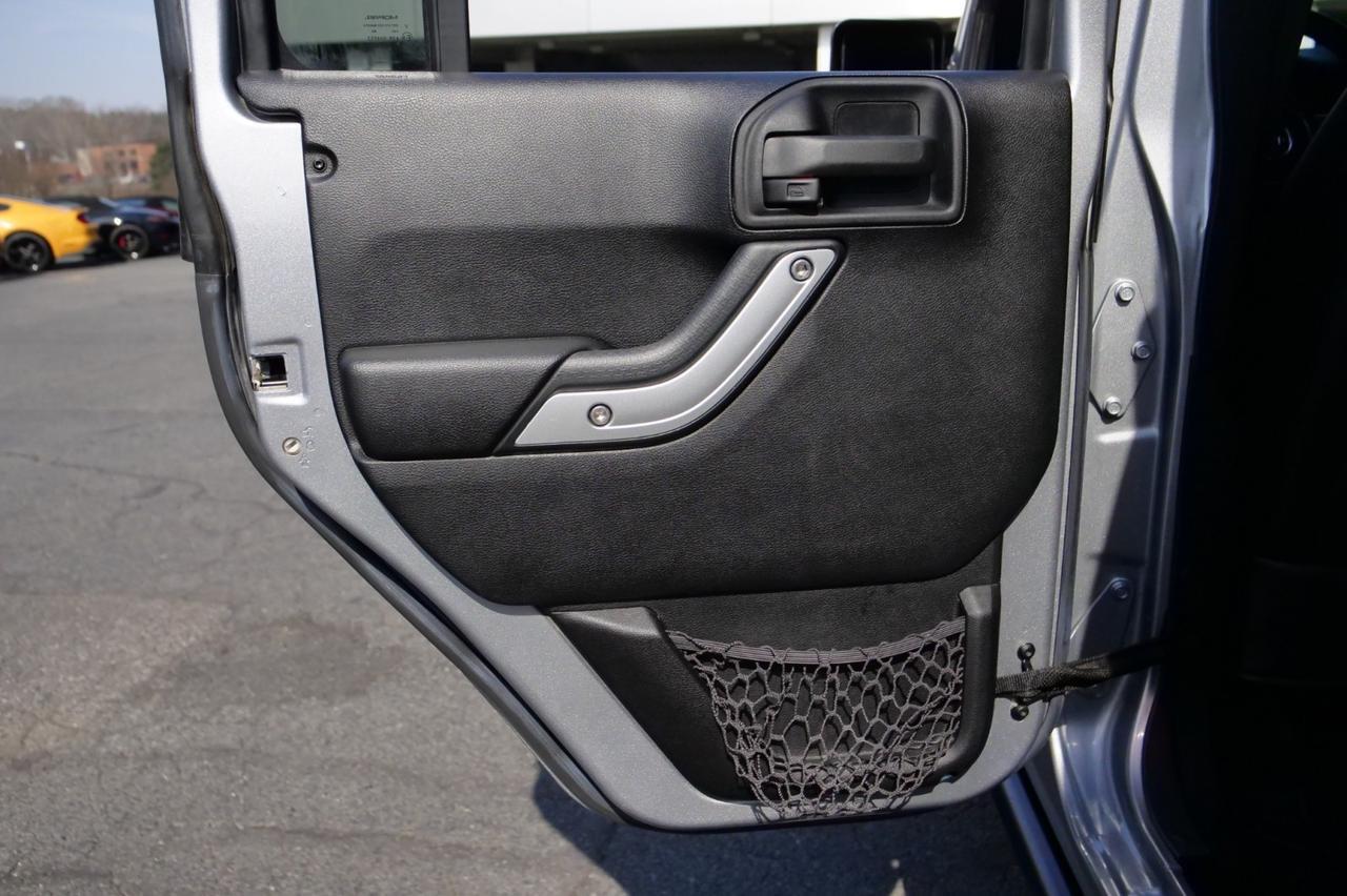 2016 Jeep Wrangler Unlimited Rubicon 4X4 / UPGRADES / LEATHER SEATS / V6! Lincolnton NC