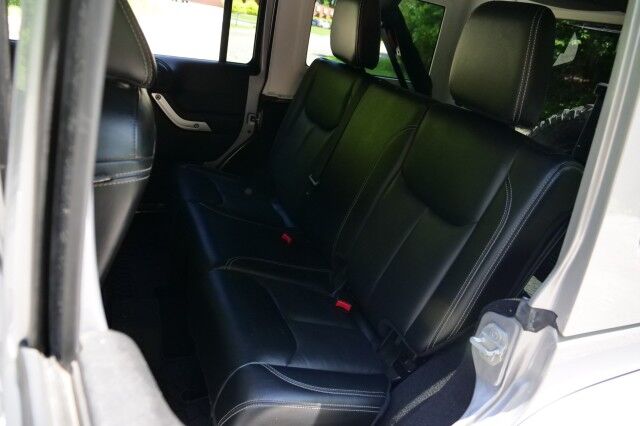 2016 Jeep Wrangler Unlimited Rubicon Hard Rock 4X4 / Steel Bumpers / Leather Seats! High Point NC