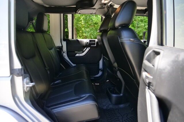 2016 Jeep Wrangler Unlimited Rubicon Hard Rock 4X4 / Steel Bumpers / Leather Seats! High Point NC