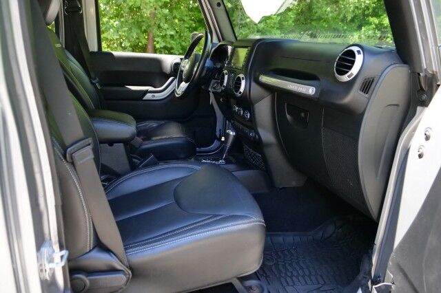 2016 Jeep Wrangler Unlimited Rubicon Hard Rock 4X4 / Steel Bumpers / Leather Seats! High Point NC