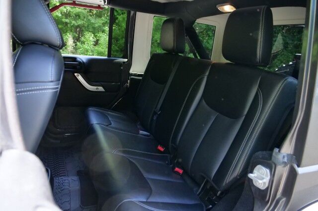 2016 Jeep Wrangler Unlimited Rubicon Hard Rock 4X4 / UPGRADES / Heated Seats! High Point NC