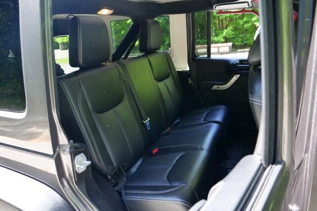 2016 Jeep Wrangler Unlimited Rubicon Hard Rock 4X4 / UPGRADES / Heated Seats! High Point NC