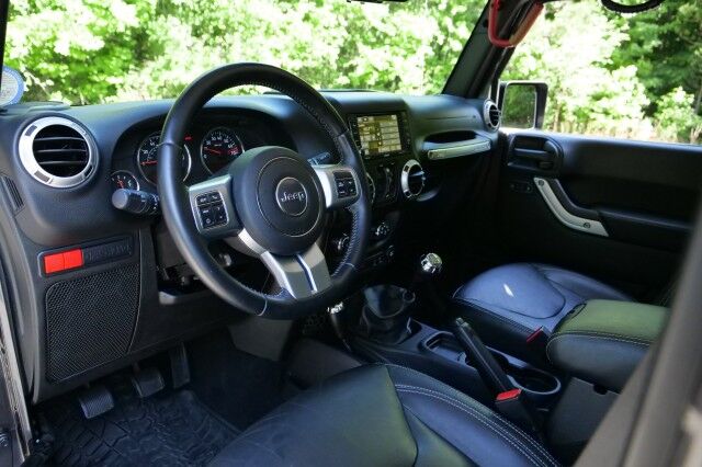 2016 Jeep Wrangler Unlimited Rubicon Hard Rock 4X4 / UPGRADES / Heated Seats! High Point NC