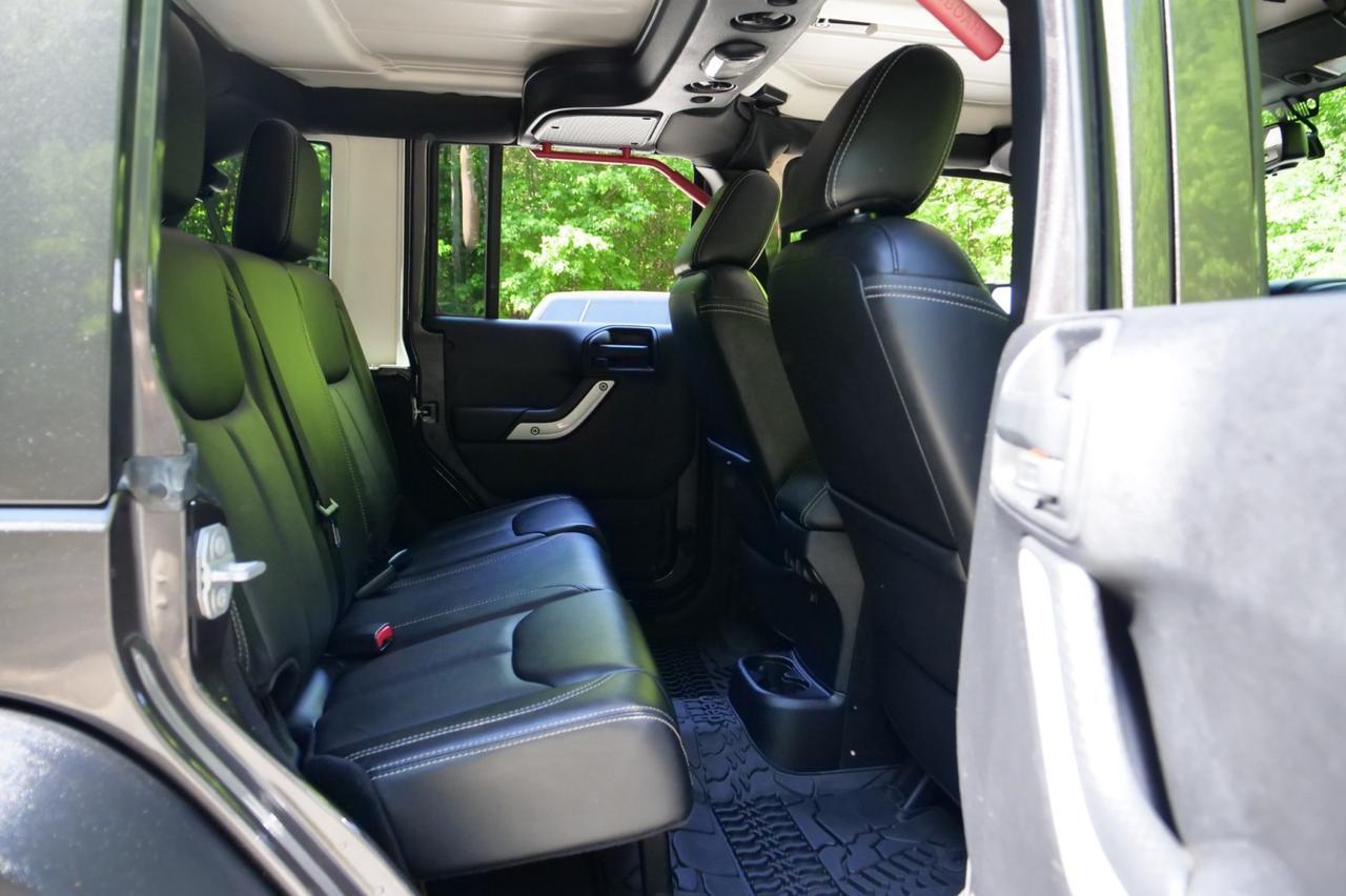 2016 Jeep Wrangler Unlimited Rubicon Hard Rock 4X4 / UPGRADES / Heated Seats! Lincolnton NC