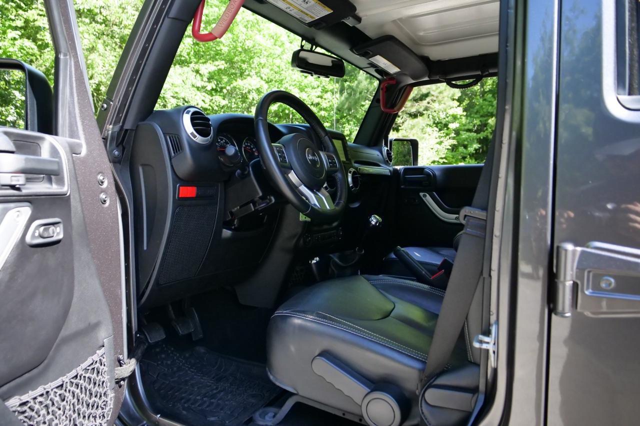 2016 Jeep Wrangler Unlimited Rubicon Hard Rock 4X4 / UPGRADES / Heated Seats! Lincolnton NC