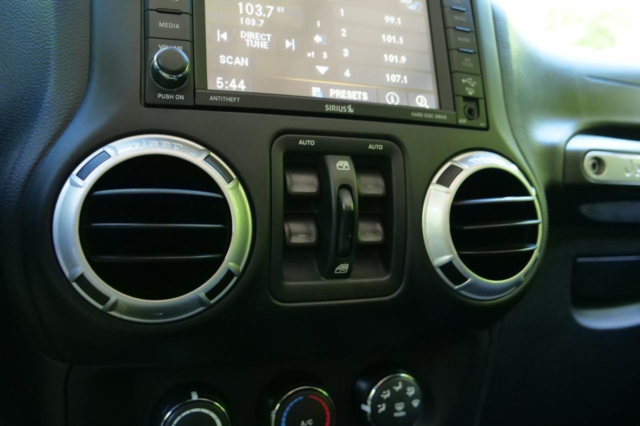 2016 Jeep Wrangler Unlimited Rubicon Hard Rock 4X4 / UPGRADES / Heated Seats! Lincolnton NC