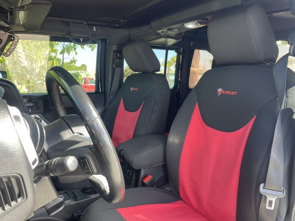 2016 Jeep Wrangler Unlimited Rubicon~LOW MILES~WINCH~LED LIGHTS ALL OVER~4X4~ALLOY SHIFT KNOB~BLUETOOTH~CRUISE CONTROL~FULL SIZE SPARE TIRE~HEATED SEATS~PREMIUM SOUND SYSTEM~REMOTE ENGINE START~REMOVABLE ROOF~TOW HOOKS Sarasota FL