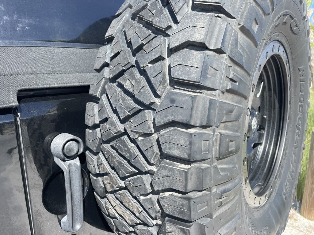 2016 Jeep Wrangler Unlimited Rubicon~LOW MILES~WINCH~LED LIGHTS ALL OVER~4X4~ALLOY SHIFT KNOB~BLUETOOTH~CRUISE CONTROL~FULL SIZE SPARE TIRE~HEATED SEATS~PREMIUM SOUND SYSTEM~REMOTE ENGINE START~REMOVABLE ROOF~TOW HOOKS Sarasota FL