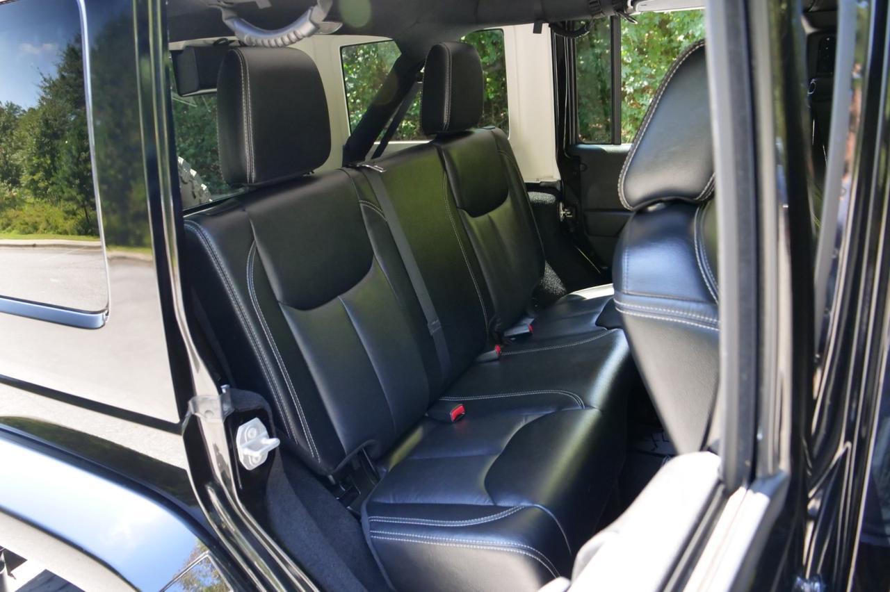 2016 Jeep Wrangler Unlimited Sahara 4X4 / Wheels & Tires / Heated Leather Seats! Lincolnton NC