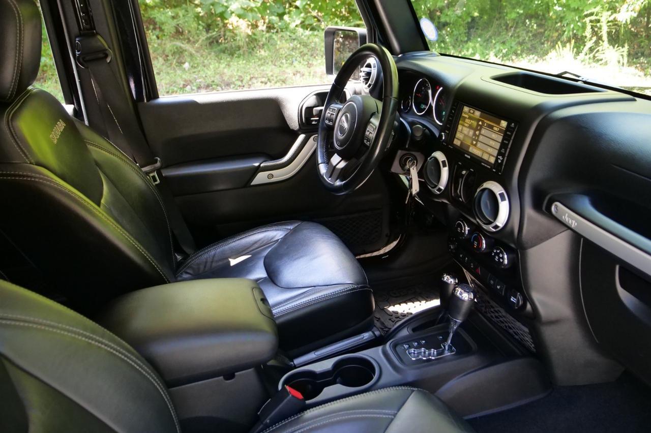 2016 Jeep Wrangler Unlimited Sahara 4X4 / Wheels & Tires / Heated Leather Seats! Lincolnton NC