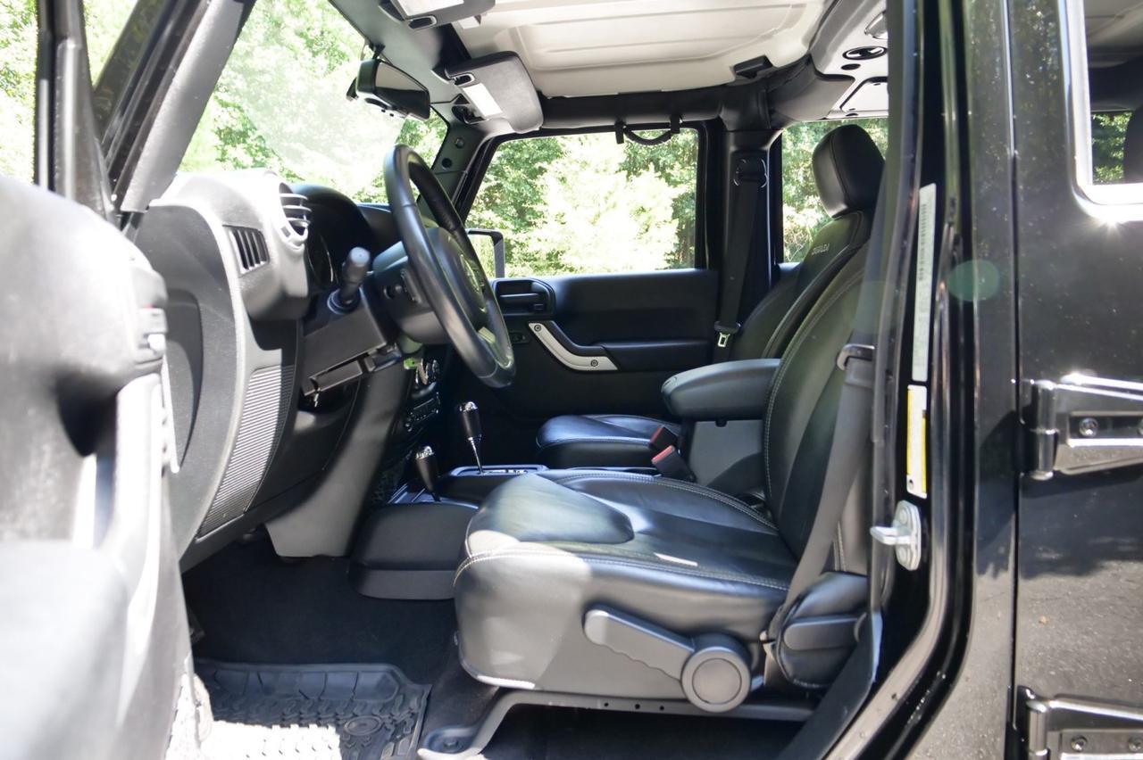 2016 Jeep Wrangler Unlimited Sahara 4X4 / Wheels & Tires / Heated Leather Seats! Lincolnton NC