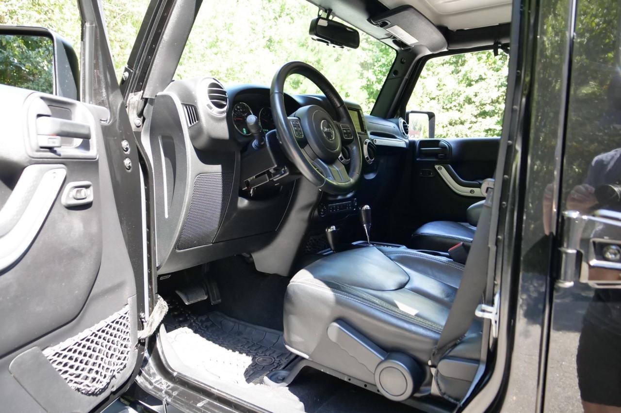 2016 Jeep Wrangler Unlimited Sahara 4X4 / Wheels & Tires / Heated Leather Seats! Lincolnton NC
