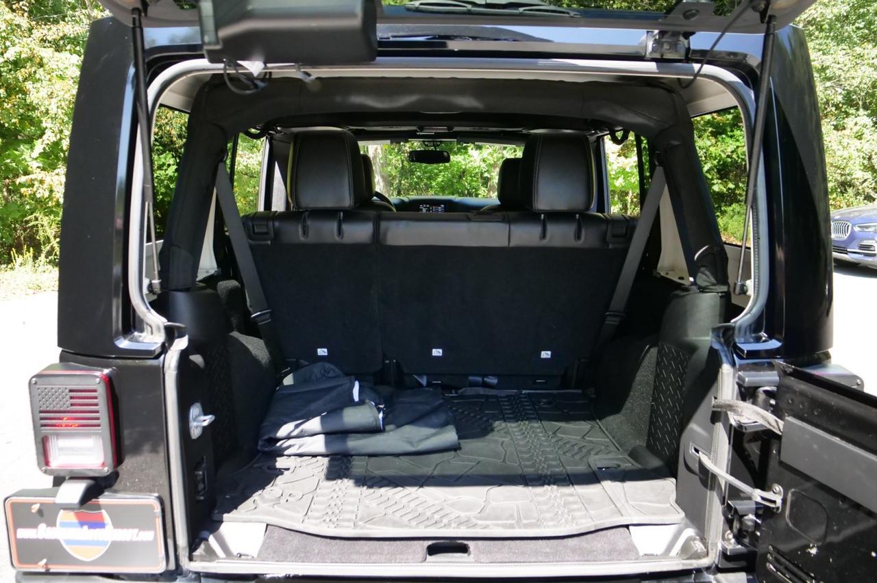 2016 Jeep Wrangler Unlimited Sahara 4X4 / Wheels & Tires / Heated Leather Seats! Lincolnton NC