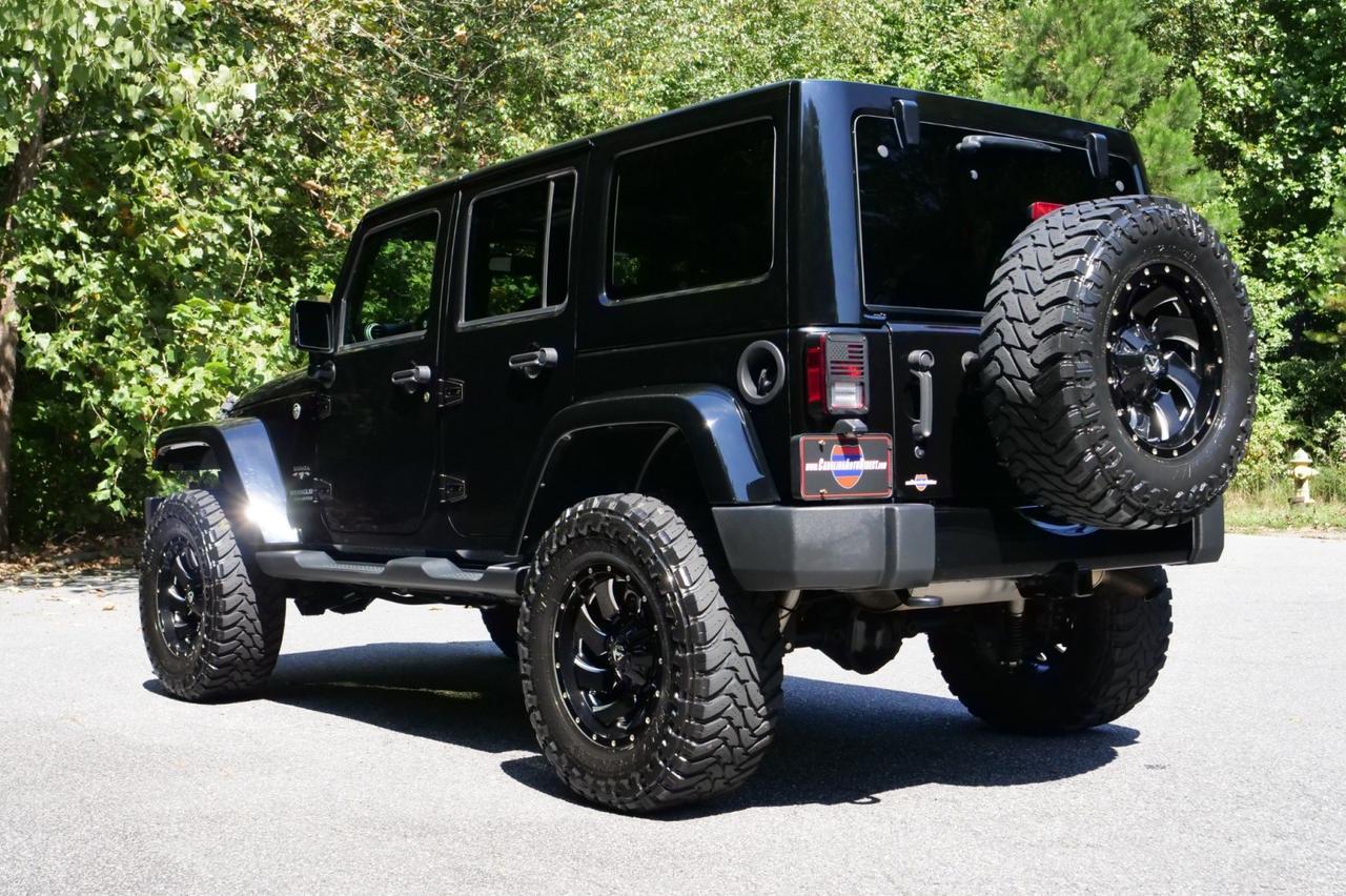 2016 Jeep Wrangler Unlimited Sahara 4X4 / Wheels & Tires / Heated Leather Seats! Lincolnton NC