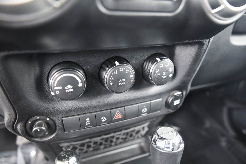 2016 Jeep Wrangler Unlimited Sahara AKRON OH