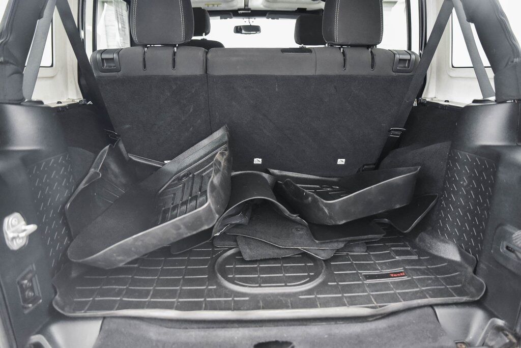 2016 Jeep Wrangler Unlimited Sahara AKRON OH