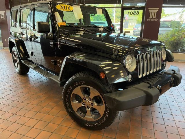 2016 Jeep Wrangler Unlimited Sahara