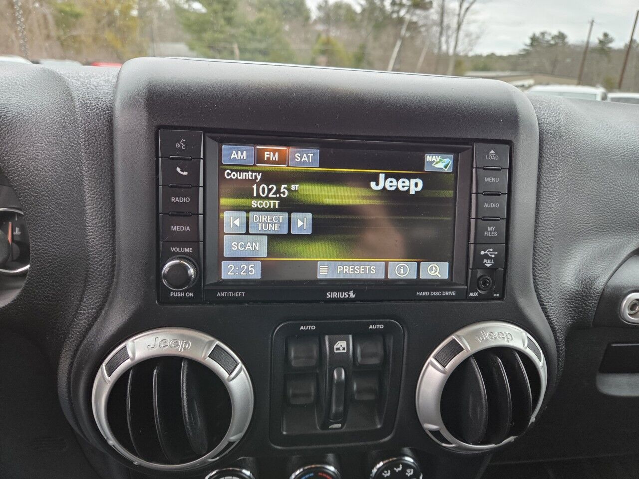 2016 Jeep Wrangler Unlimited Sahara Charlton MA