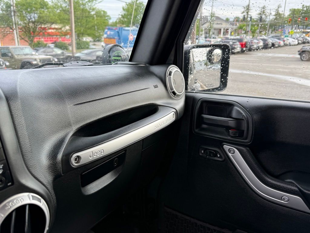 2016 Jeep Wrangler Unlimited Sahara Crestwood KY