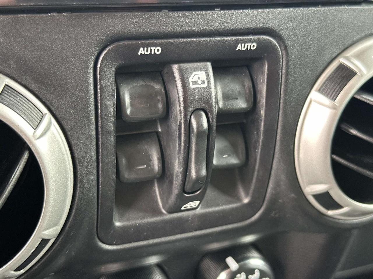 2016 Jeep Wrangler Unlimited Sahara Alexandria VA
