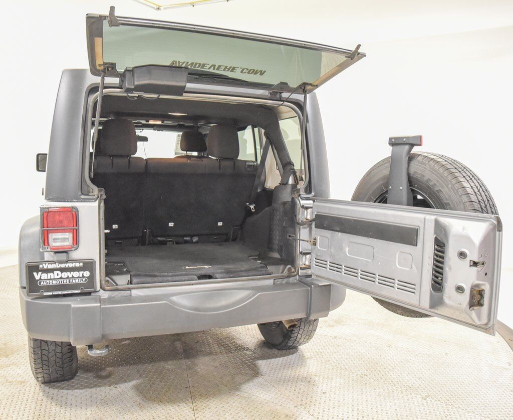 2016 Jeep Wrangler Unlimited Sport Akron OH