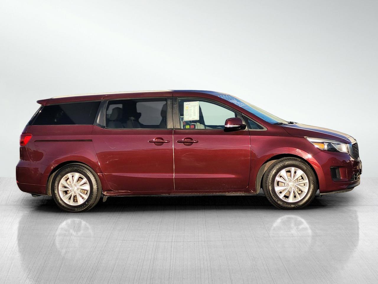 2016 KIA SEDONA LX