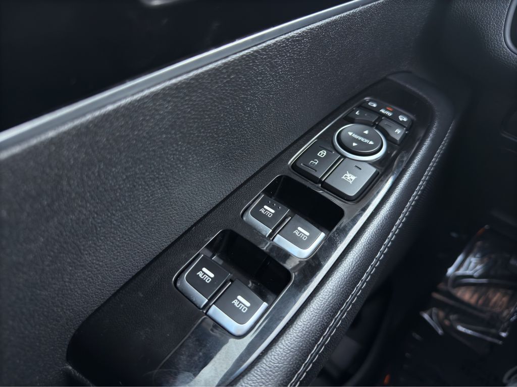 2016 KIA SORENTO SX KBB VALUE 13K WOW Columbus OH
