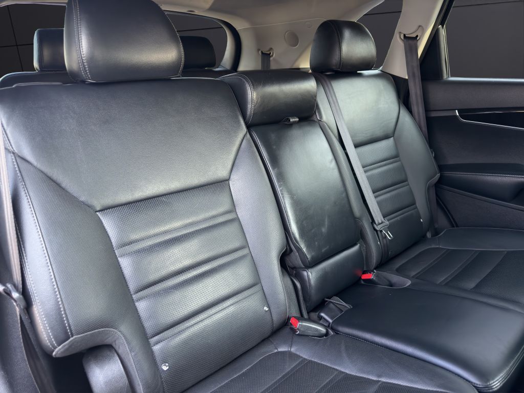 2016 KIA SORENTO SX KBB VALUE 13K WOW Columbus OH