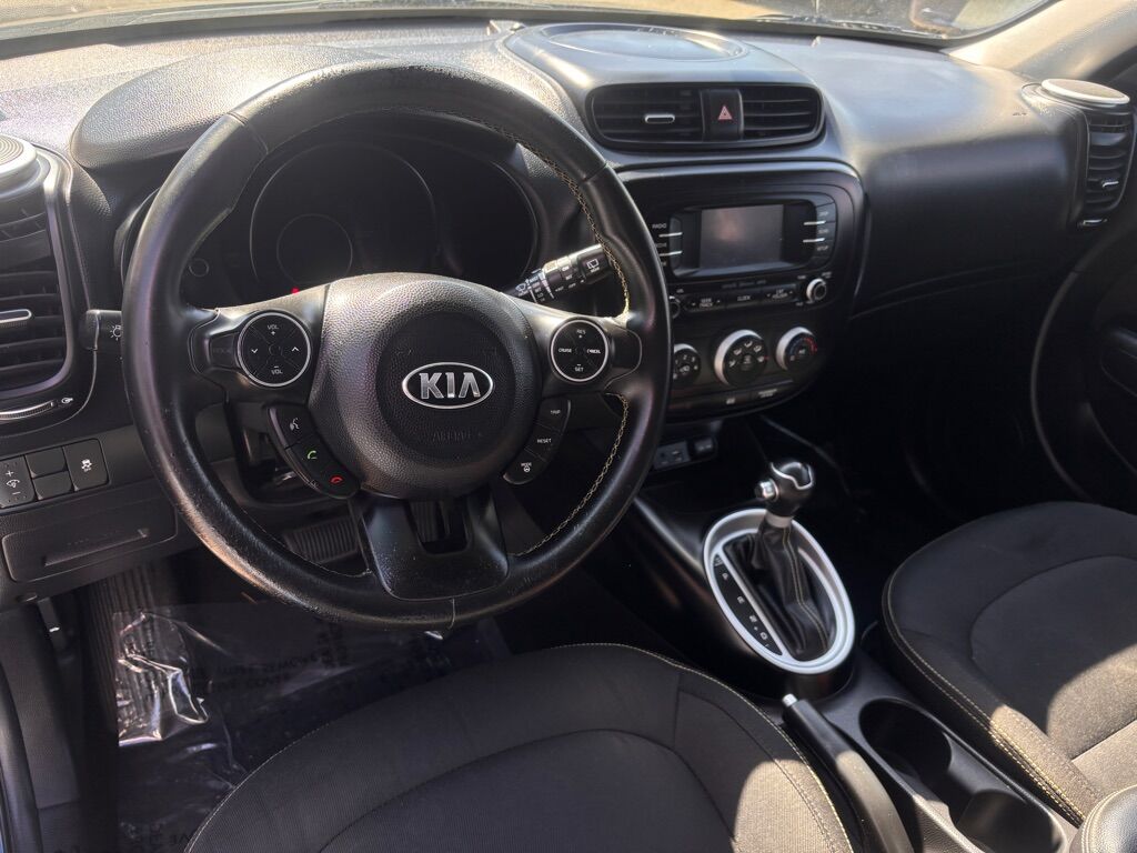 2016 KIA SOUL + Des Moines WA