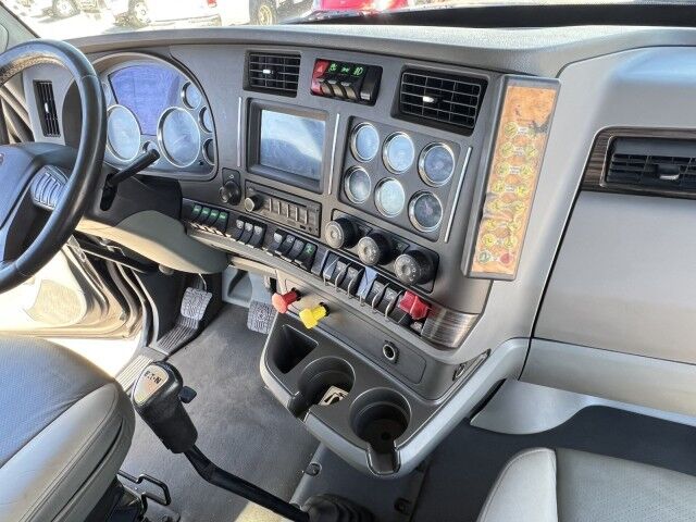 2016 Kenworth T880 Jerr-Dan 35 Ton Integrate Heavy Duty Wrecker Truck Tampa FL