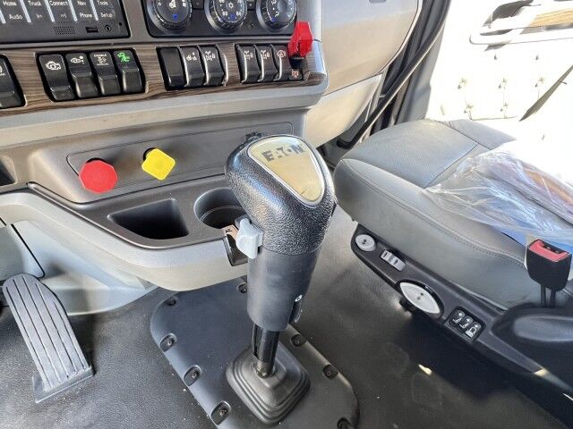 2016 Kenworth T880 Jerr-Dan 35 Ton Integrate Heavy Duty Wrecker Truck Miami FL