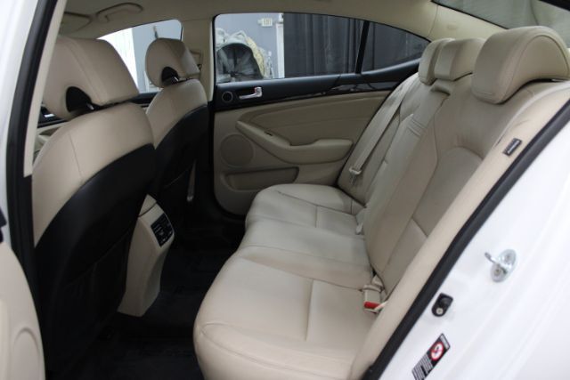 2016 Kia Cadenza LIMITED Chantilly VA