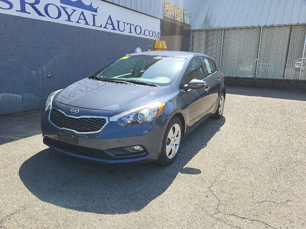 2016 Kia Forte 5-Door LX