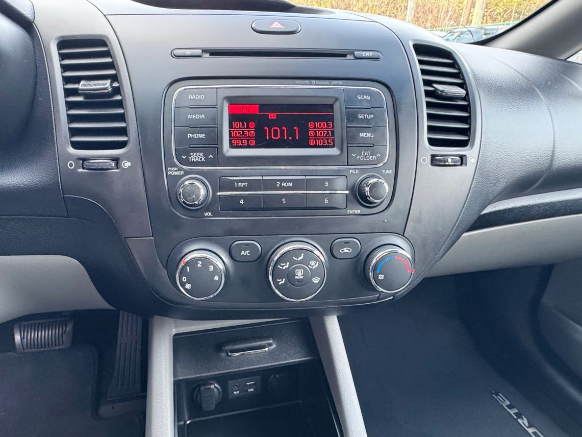 2016 Kia Forte LX Sedan 4D Cincinnati OH