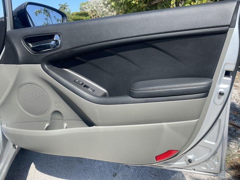 2016 Kia Forte LX~CLEAN CAR-FAX~REARVIEW CAMERA Sarasota FL