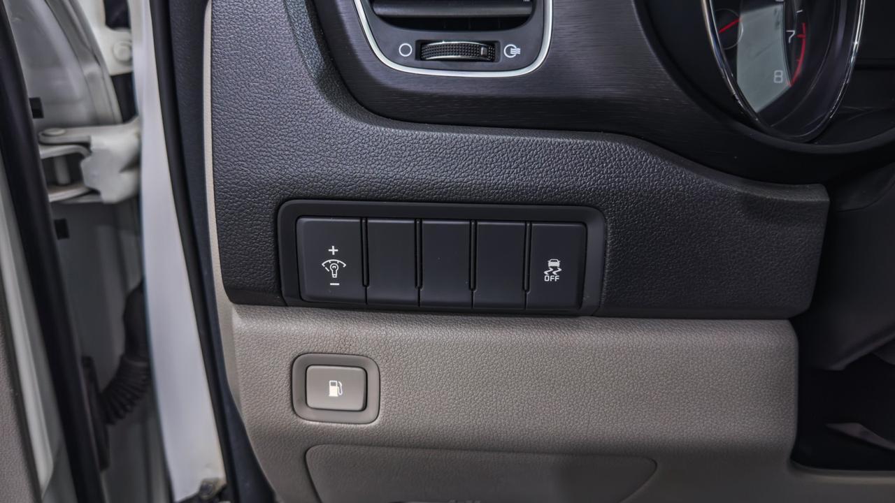 2016 Kia Sedona LX Tallmadge OH