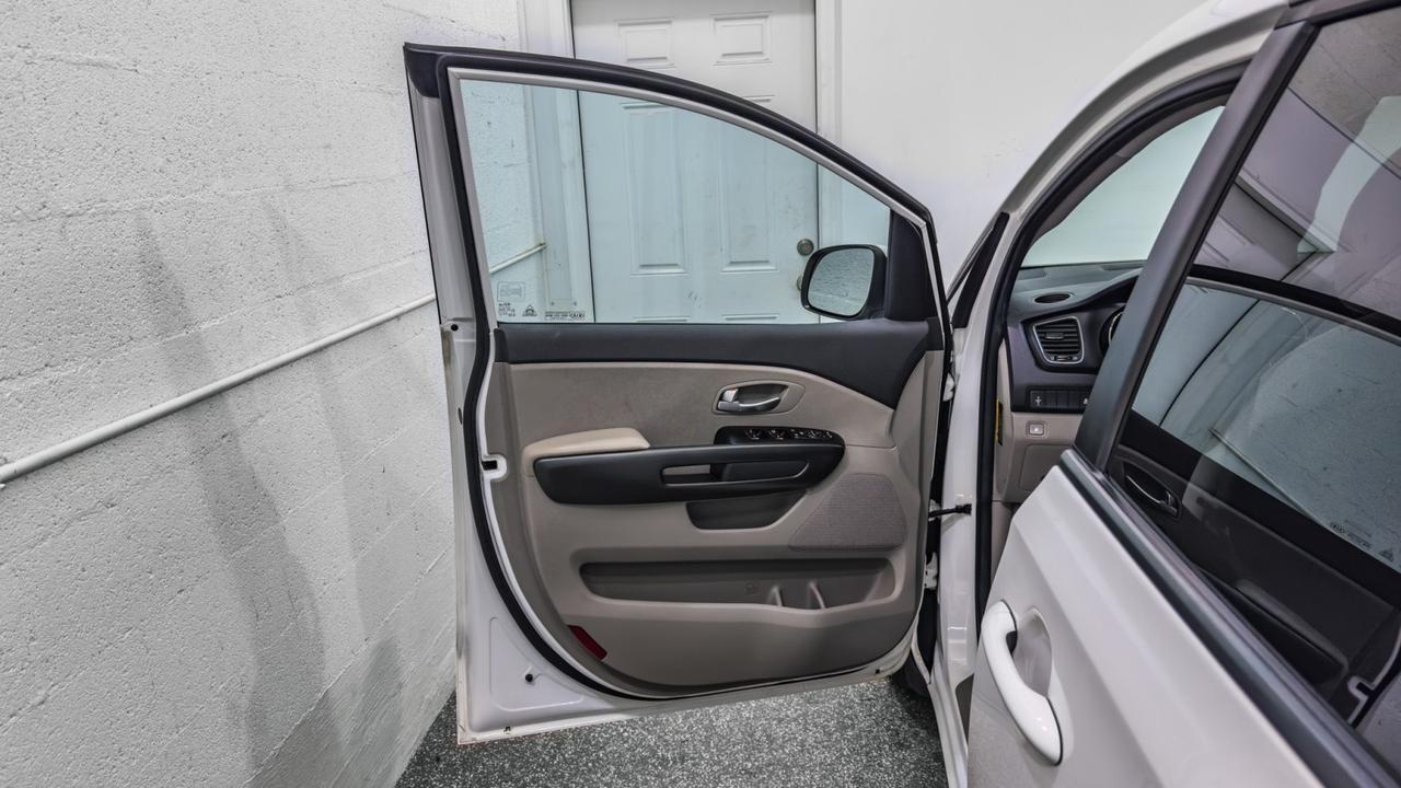 2016 Kia Sedona LX Tallmadge OH