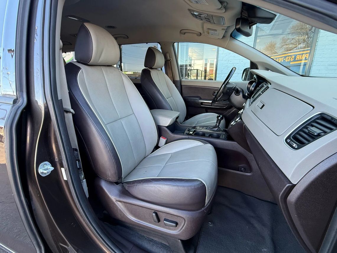 2016 Kia Sedona SX Limited Minivan 4D Cincinnati OH