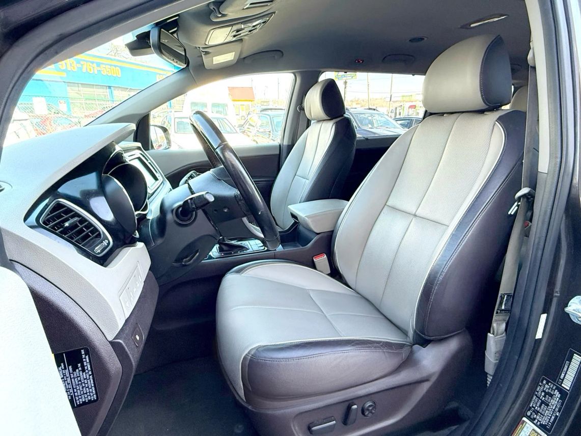 2016 Kia Sedona SX Limited Minivan 4D Cincinnati OH