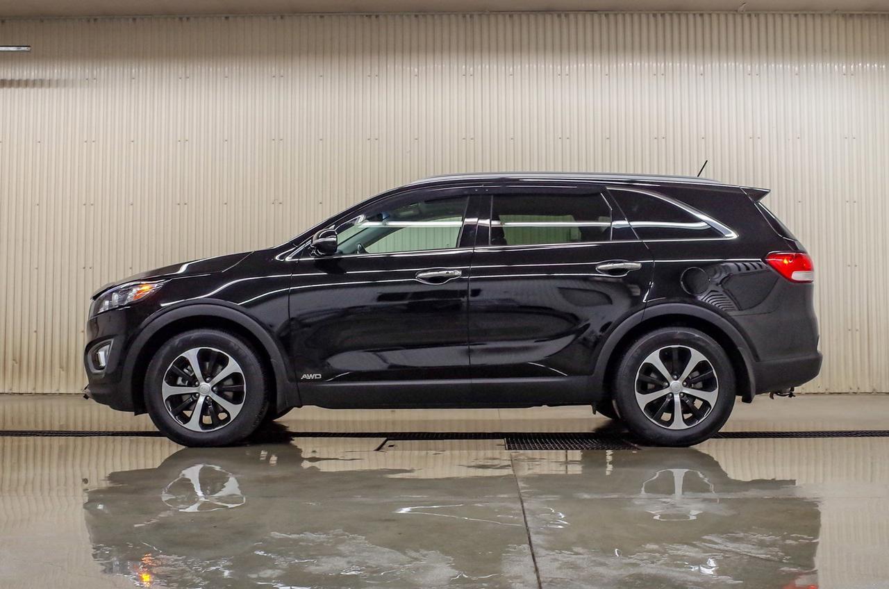 2016 Kia Sorento 3.3L EX+ Red Deer AB