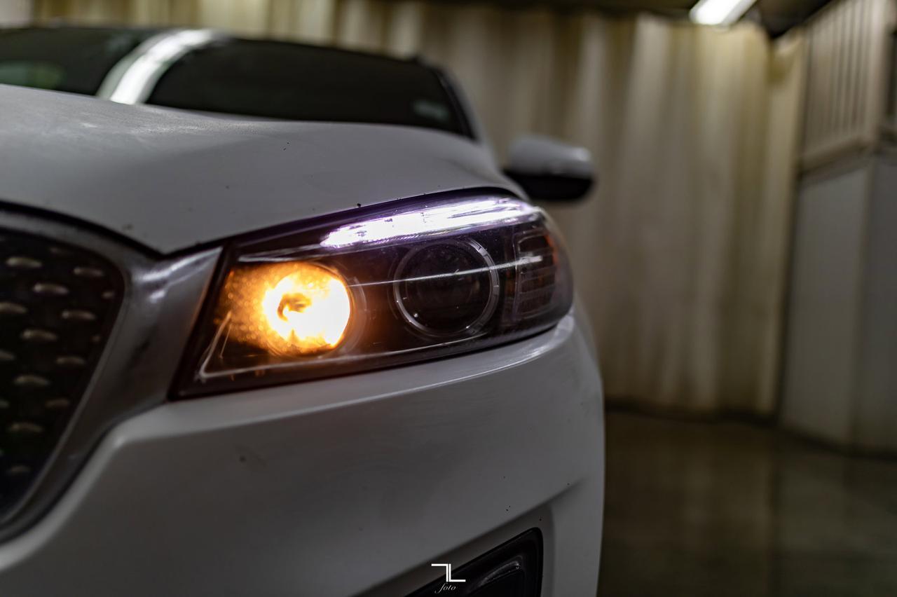 2016 Kia Sorento AWD SX Leather Roof Nav BCam Red Deer AB