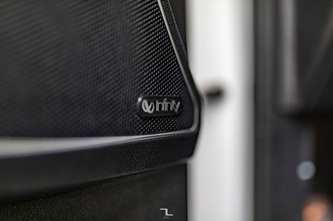 2016 Kia Sorento AWD SX Leather Roof Nav BCam Red Deer AB