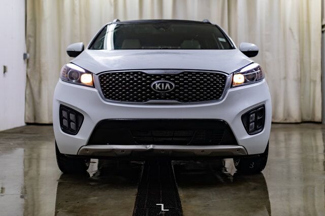 2016 Kia Sorento AWD SX Leather Roof Nav BCam Red Deer AB