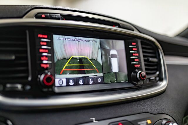 2016 Kia Sorento AWD SX Leather Roof Nav BCam Red Deer AB