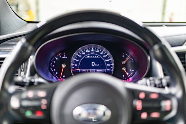 2016 Kia Sorento AWD SX Leather Roof Nav BCam Red Deer AB