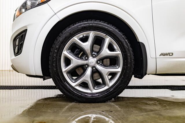 2016 Kia Sorento AWD SX Leather Roof Nav BCam Red Deer AB